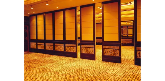 規(guī)范化生產(chǎn)制作活動(dòng)隔斷、隔音，辦公玻璃固定隔間廠(chǎng)家